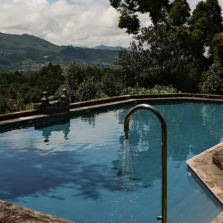 Meia Lua Villa *